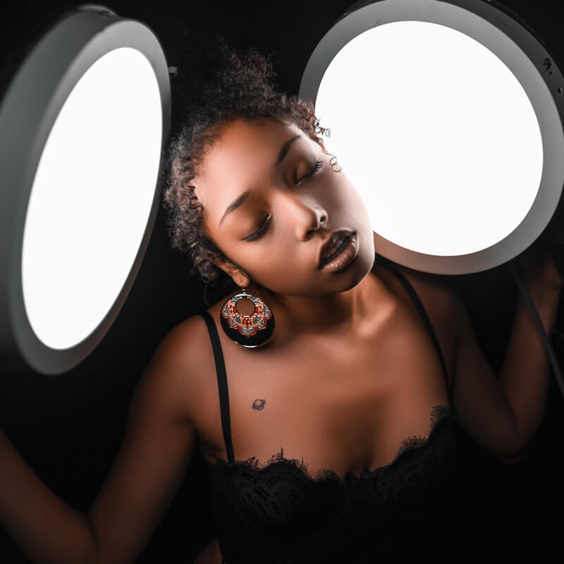 shop_img_08 Light in the Dark